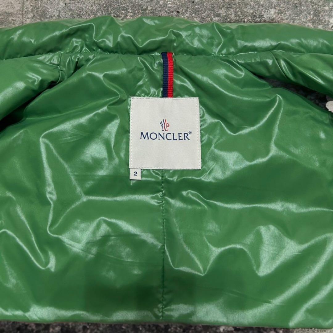 【希少❗️】MONCLER モンクレール グリーン　緑　ダウンベスト サイズ２