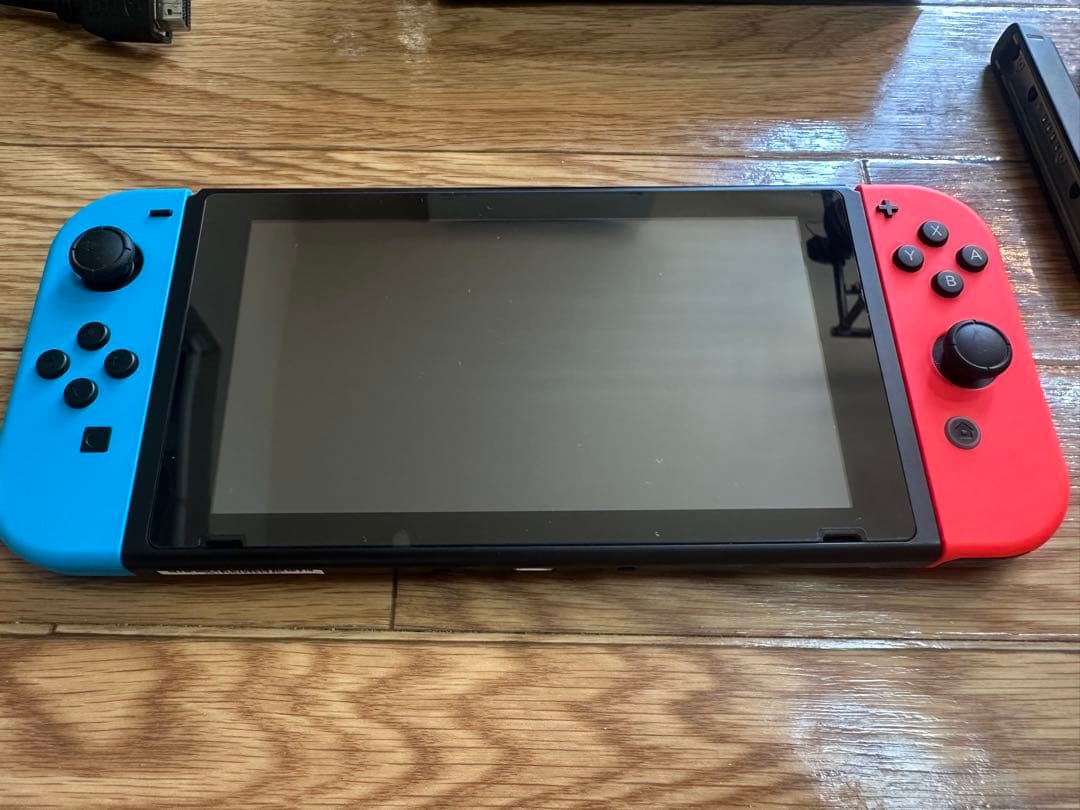 Nintendo Switch 本体 青/赤 充電器・Joy-Con付き