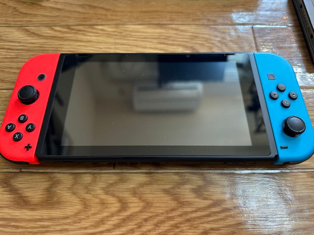 Nintendo Switch 本体 青/赤 充電器・Joy-Con付き