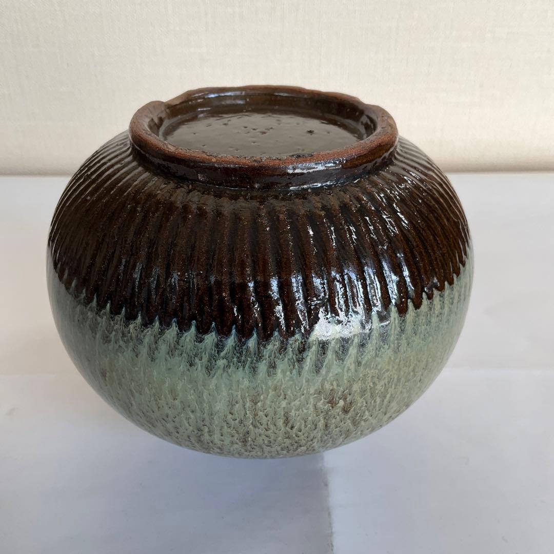 信州の焼物　佐久市臼田町入沢焼小壺　幕末〜明治時代頃、黒檀花台付　珍品