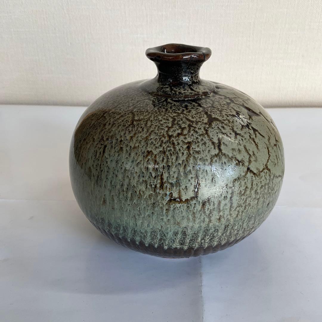 信州の焼物　佐久市臼田町入沢焼小壺　幕末〜明治時代頃、黒檀花台付　珍品