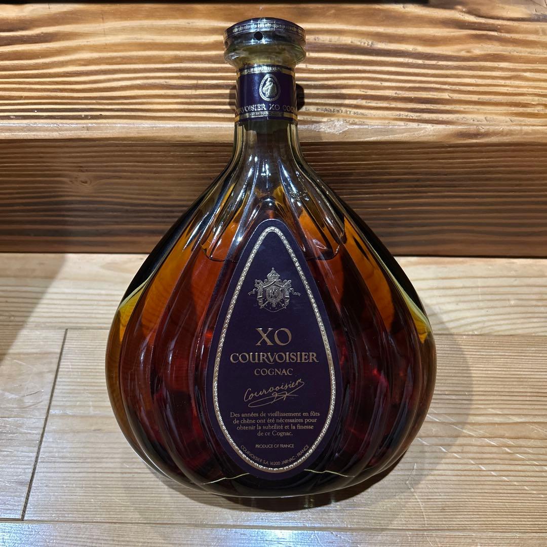 【未開栓・美品】クルボアジェ XO コニャック 古酒 700ml 40度 箱付き