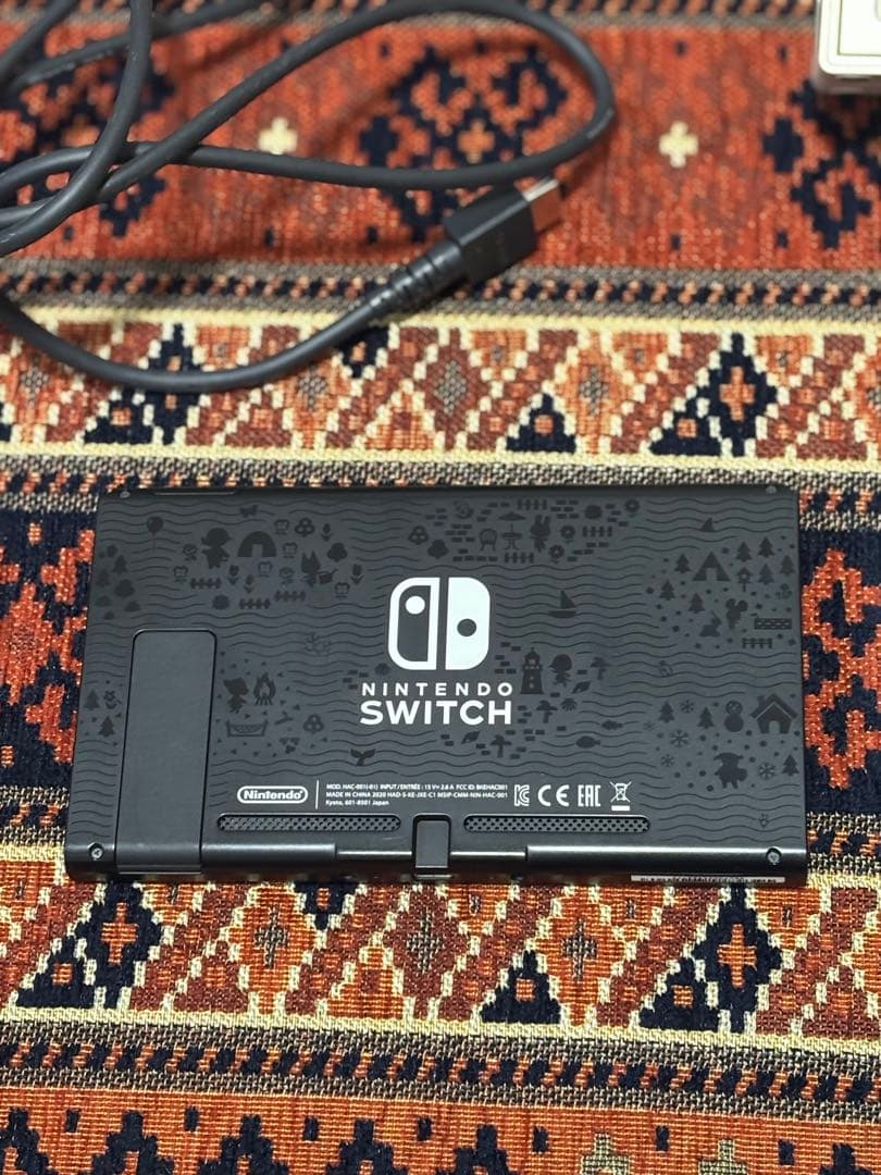 Nintendo Switch どうぶつの森セット 本体　Joy-Conなし