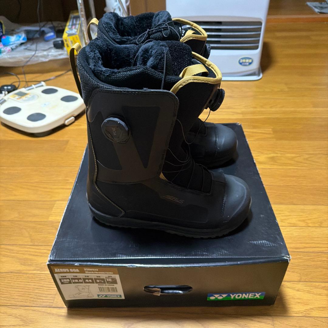 ヨネックス　スノーボードブーツ