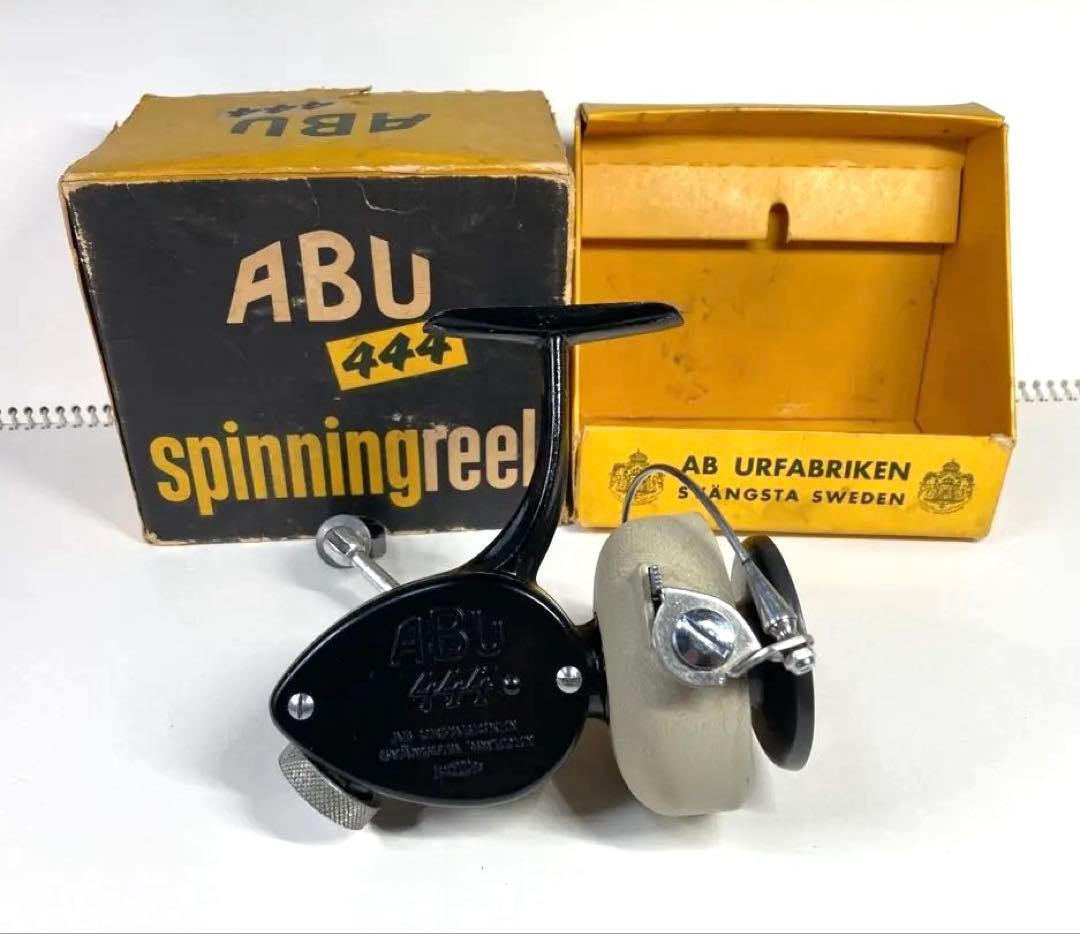 ABU444【RECORD魚ロゴ刻印】スピニングリール　ビンテージ