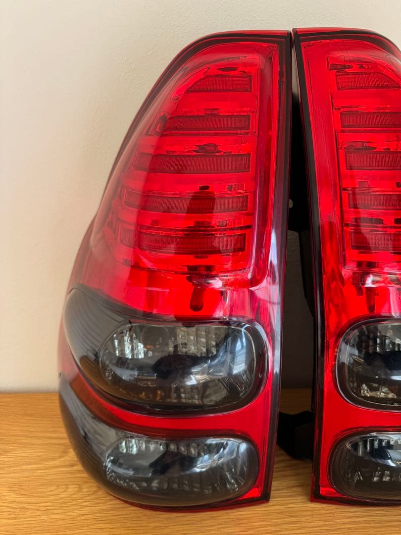 ランドクルーザープラド120 LEDテールライト左右セット ver.2