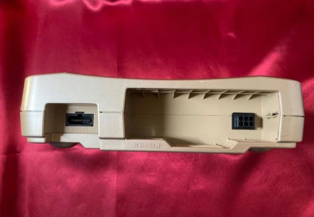 NINTENDO 64 ゴールド　3色AVゲーブルなし　ニンテンドー64