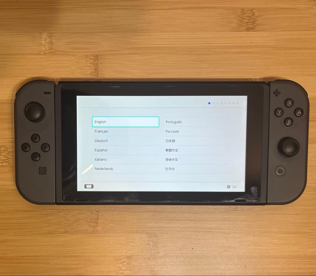 【Nintendo】Switch 本体 + プロコン 2個 + おまけ