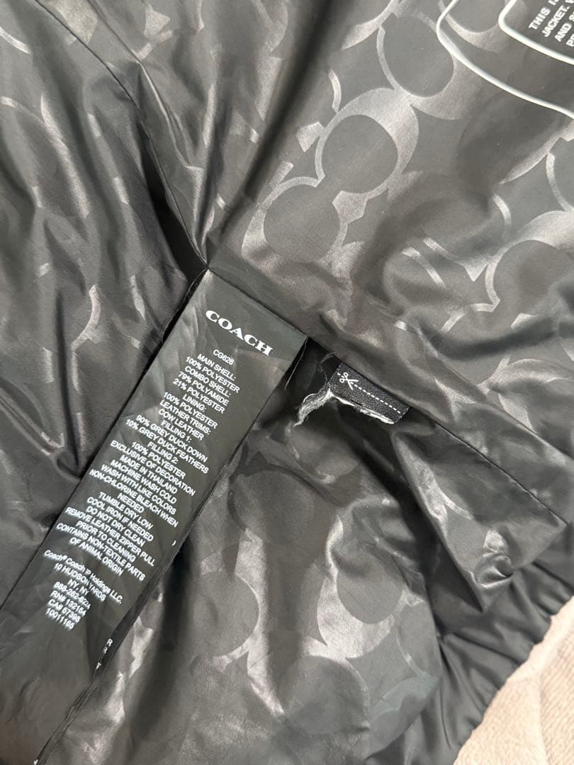 coachダウンベスト