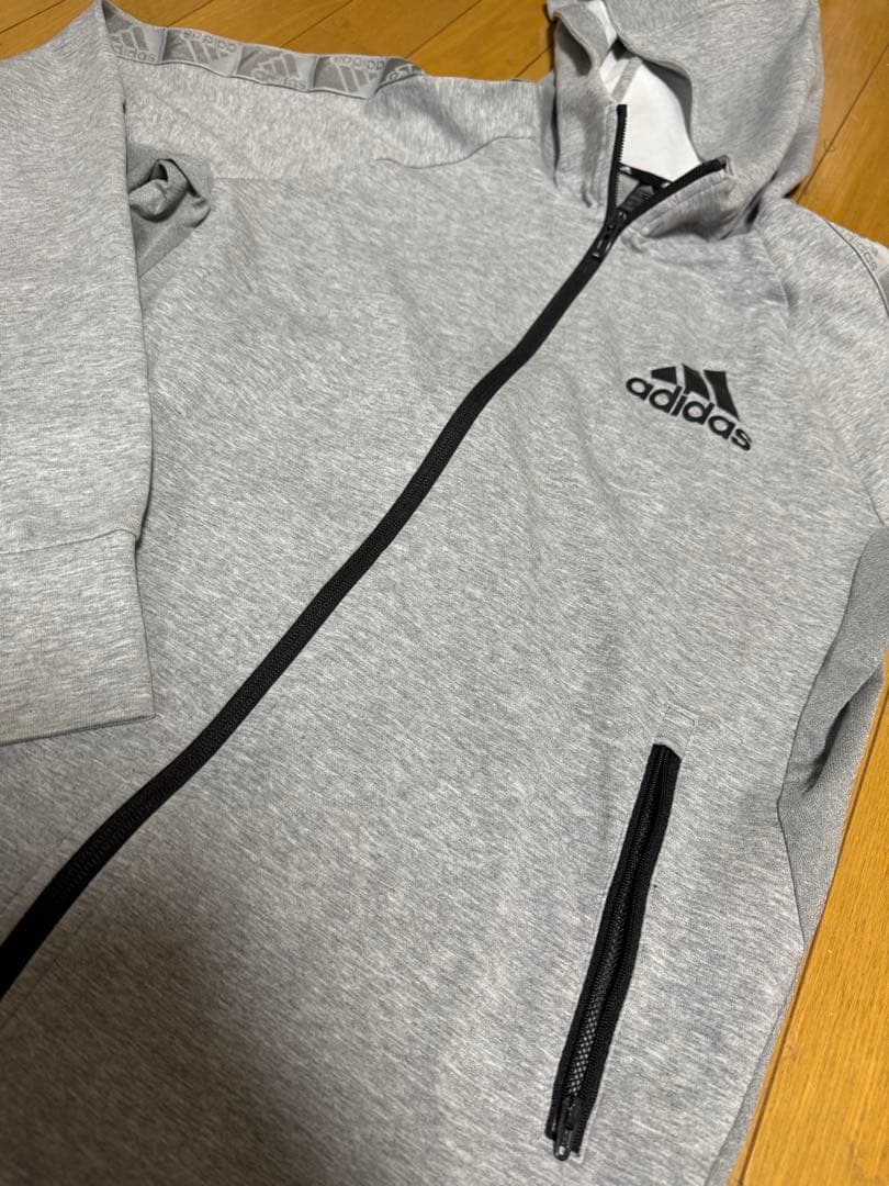 adidas グレー ジャージ上下セット Lサイズ