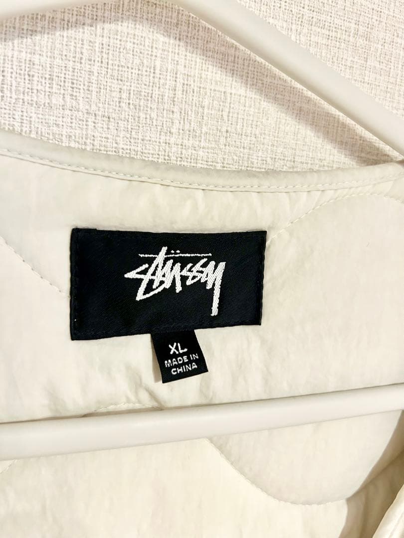 stussyダウンベスト・キルティングベスト
