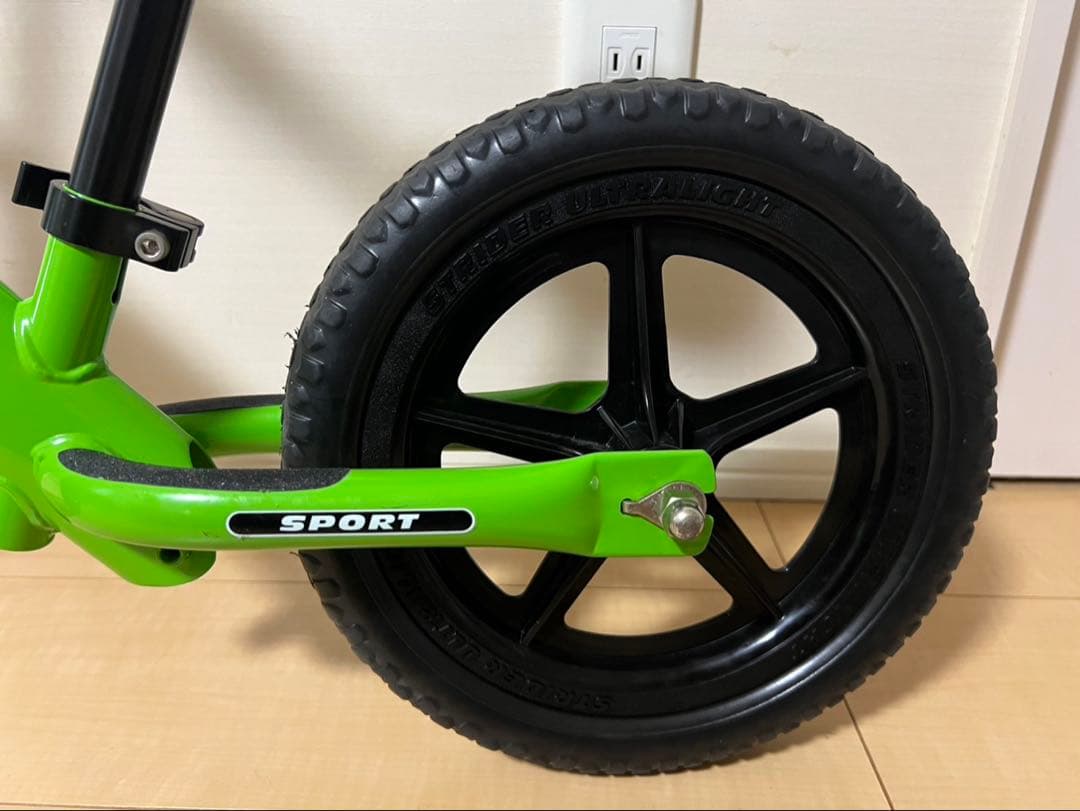 ストライダー スポーツ 12インチ 日本正規品 グリーン STRIDER