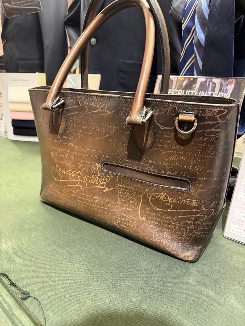 Berluti カリグラフィ トゥジュール ベルルッティ トートバッグ ビジネス