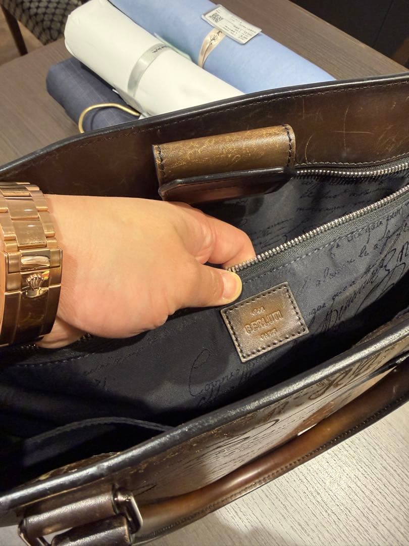 Berluti カリグラフィ トゥジュール ベルルッティ トートバッグ ビジネス
