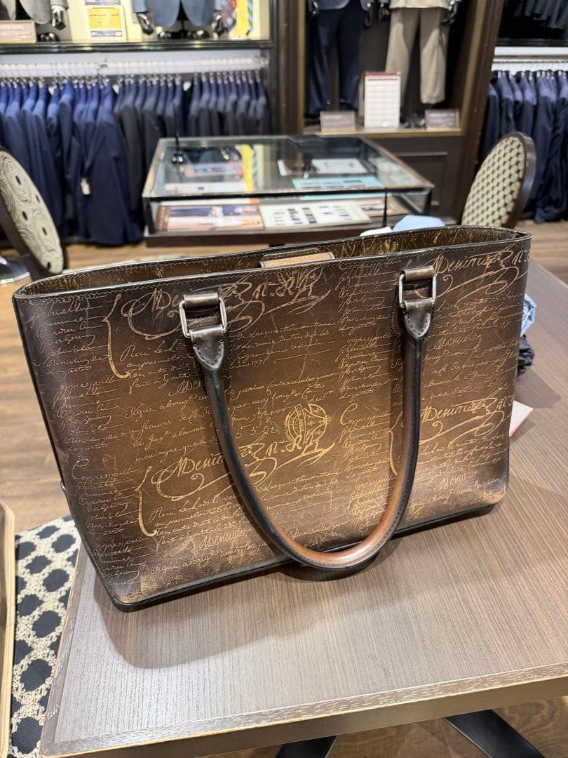 Berluti カリグラフィ トゥジュール ベルルッティ トートバッグ ビジネス