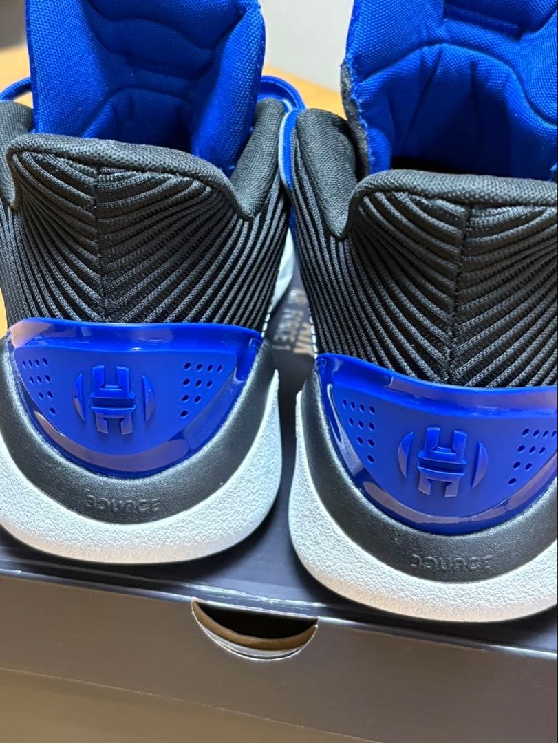 adidas HARDEN バッシュ