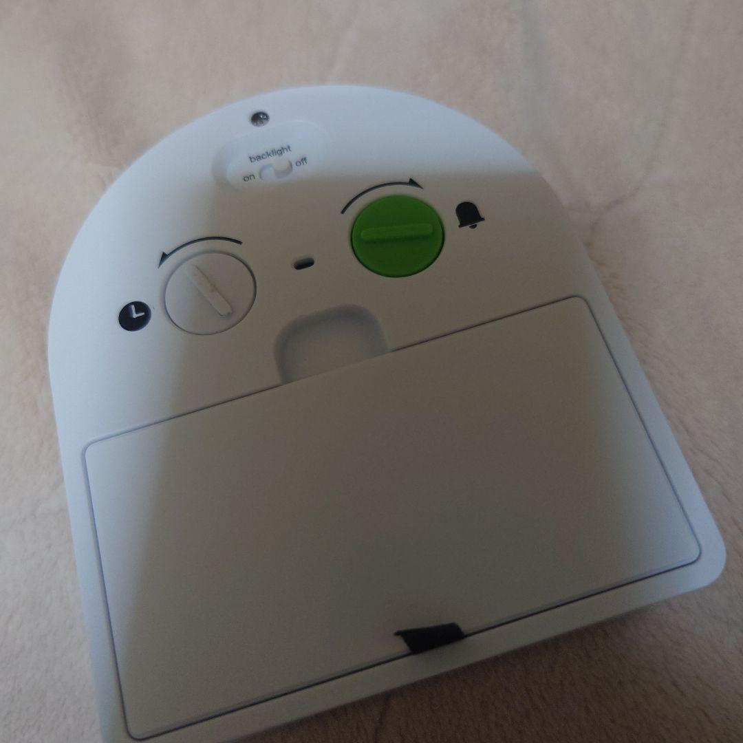 BRAUN アナログ置時計 ホワイト