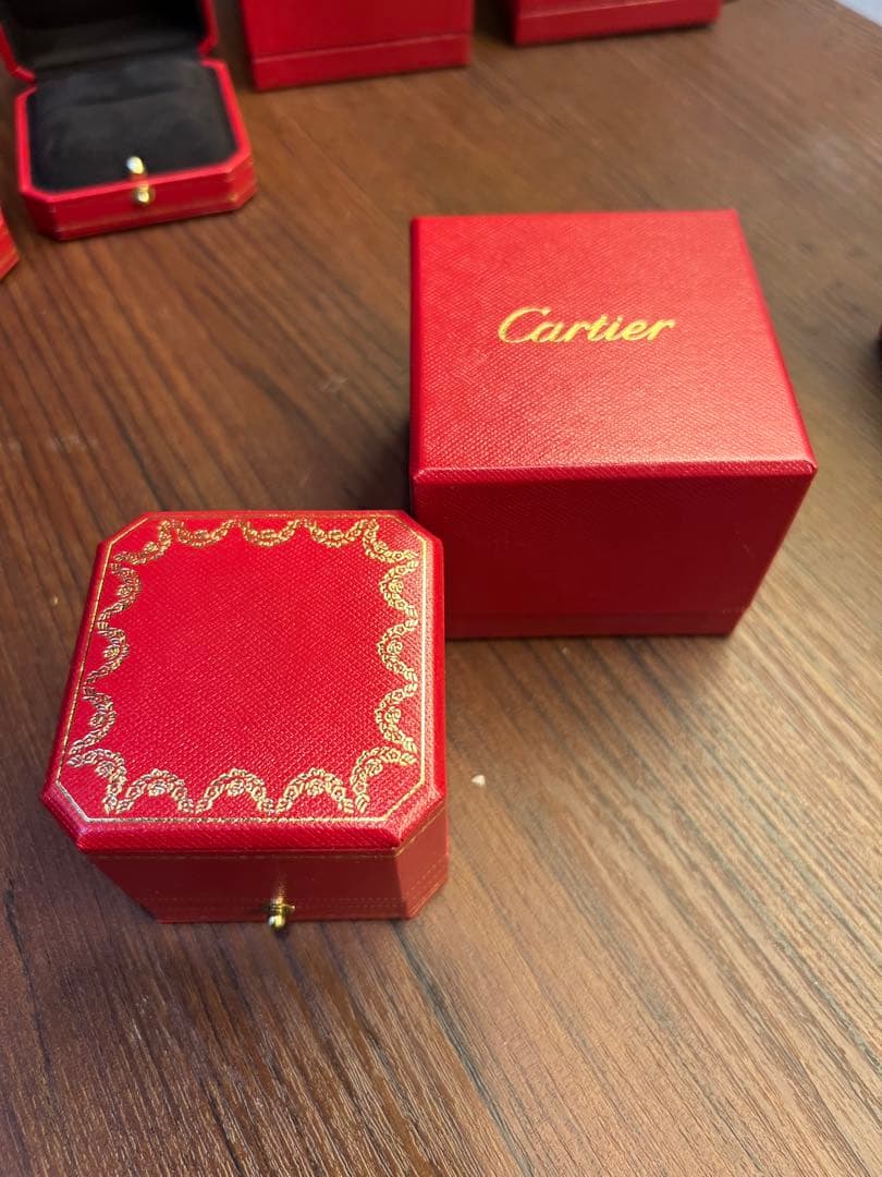 Cartier レッドレザー ジュエリーボックス 4個セット
