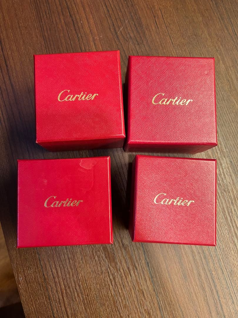 Cartier レッドレザー ジュエリーボックス 4個セット