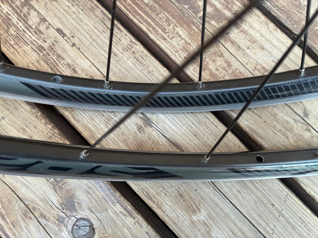 0616 GIANT SR2 ETRTO-622X17 前後　ホイール