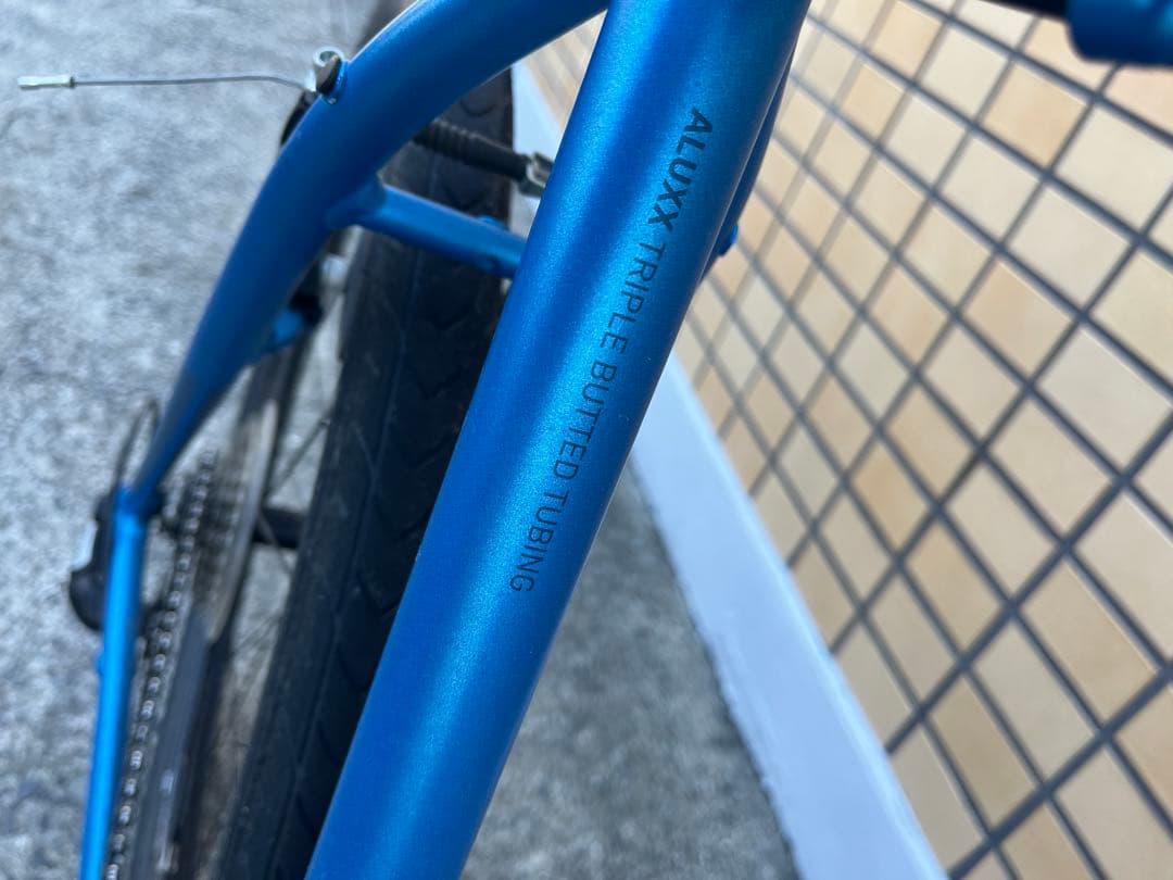 自転車本体 GIANT Escape R3