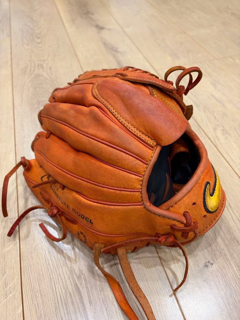 マ*ズ様 NIKE一般投手グローブ！廃盤品！上原浩治モデル！