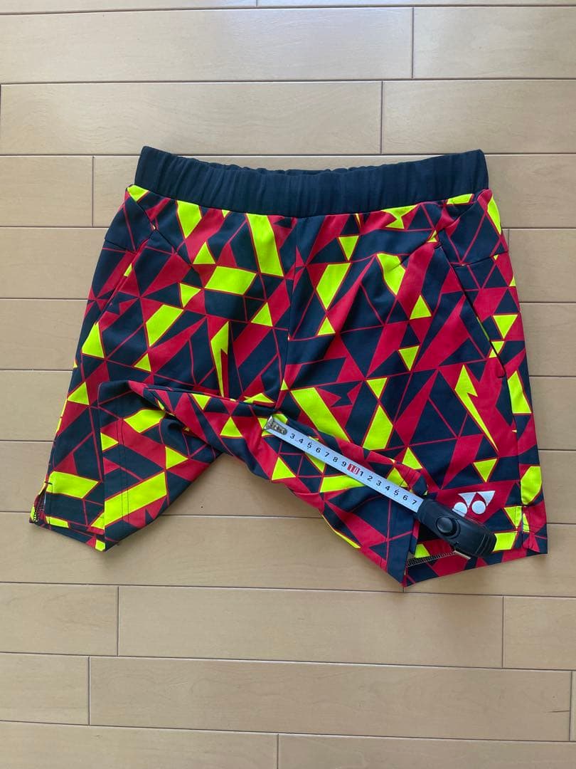 YONEXヨネックス　幾何学模様　バドミントン・テニス用　ハーフパンツ　Mサイズ