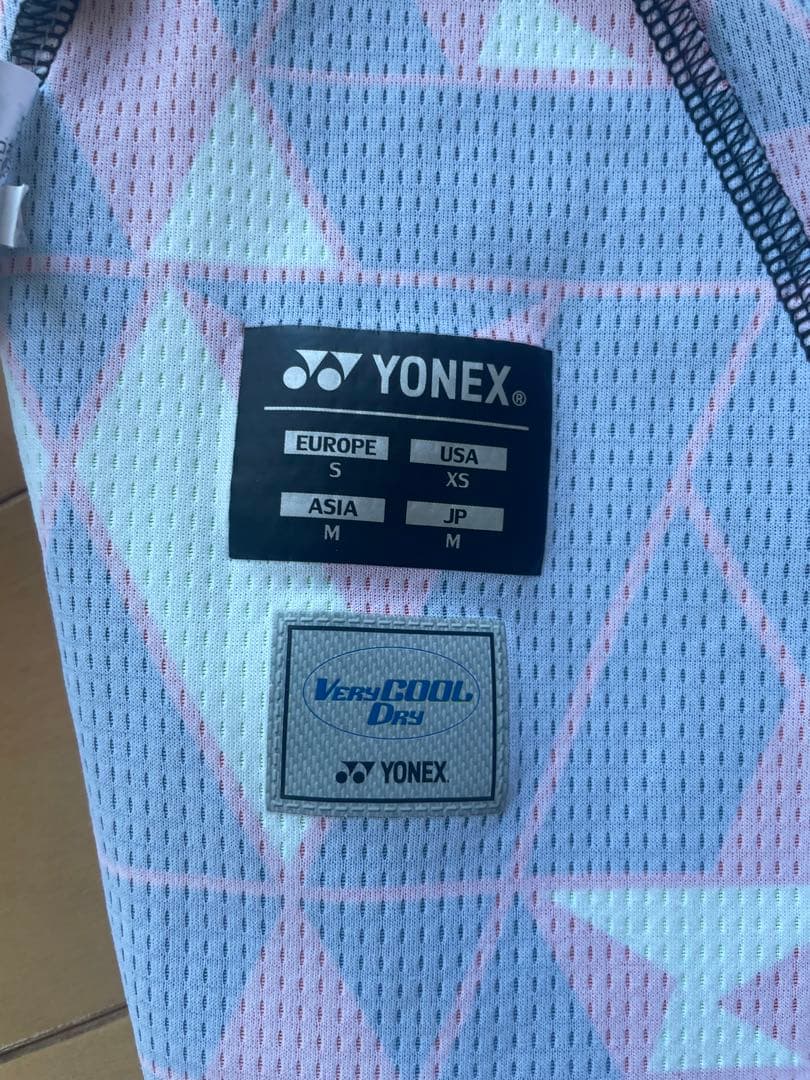 YONEXヨネックス　幾何学模様　バドミントン・テニス用　ハーフパンツ　Mサイズ