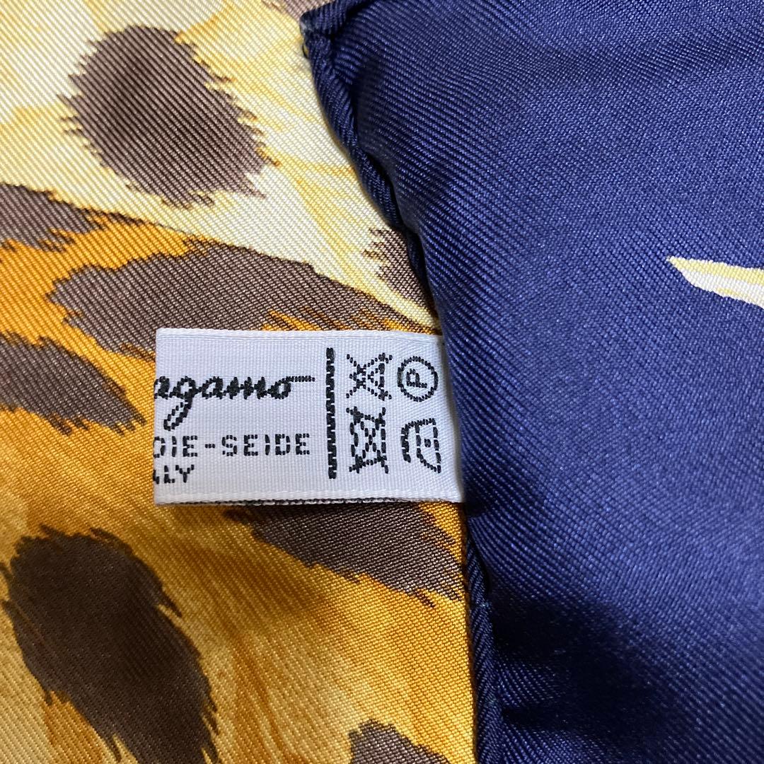 Salvatore Ferragamo レオパードスカーフ　新品未使用