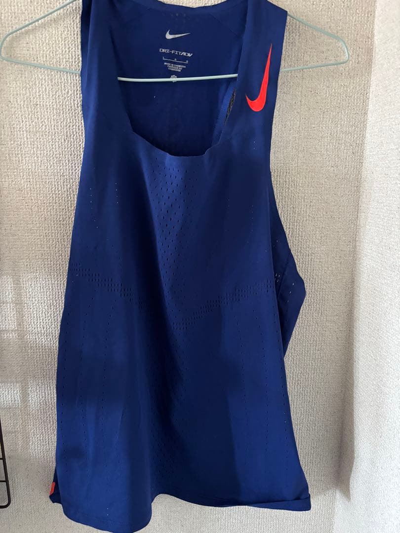 NIKE　エアロスイフト　シングレット