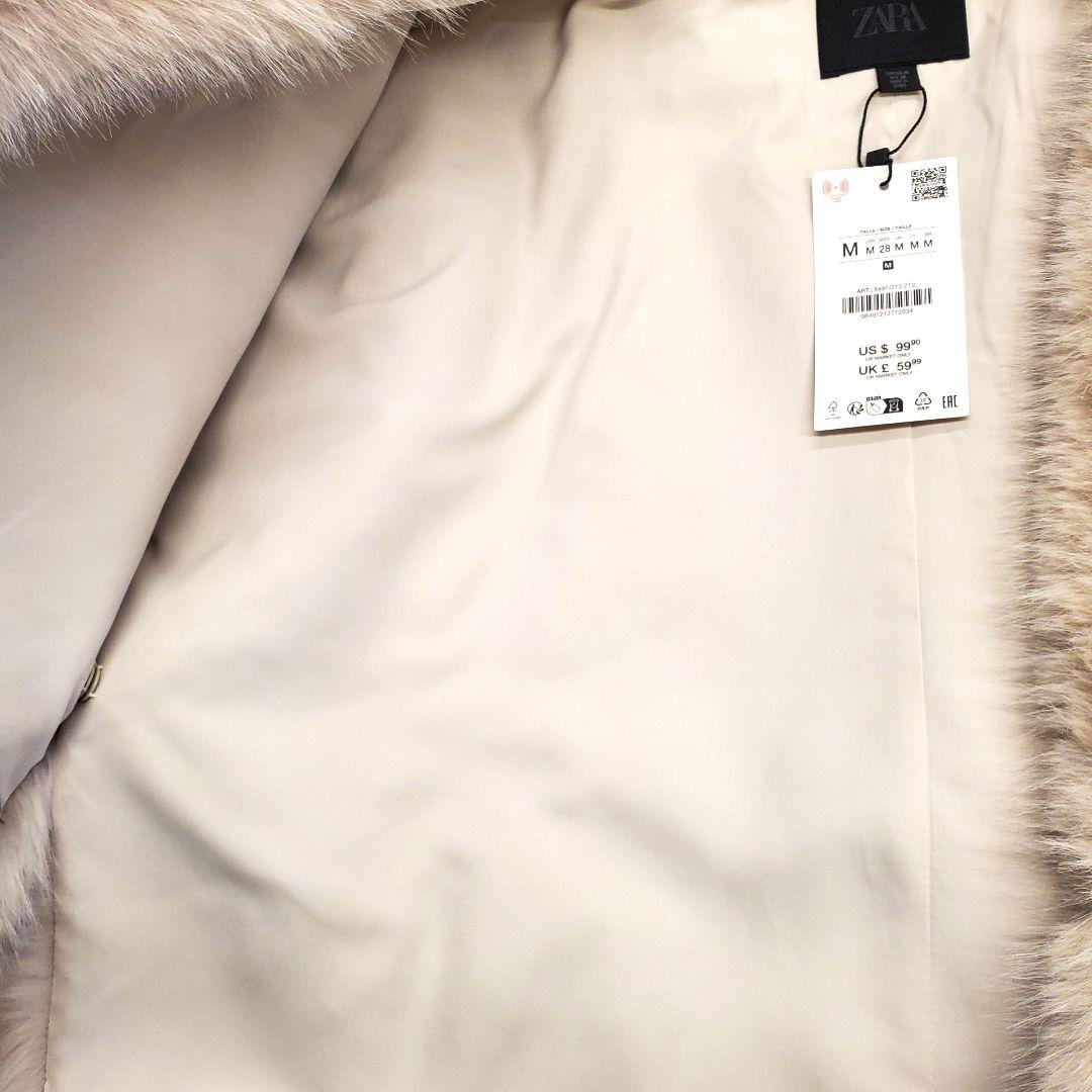 ZARA フェイクファーベスト　タグ付き新品15000円くらい