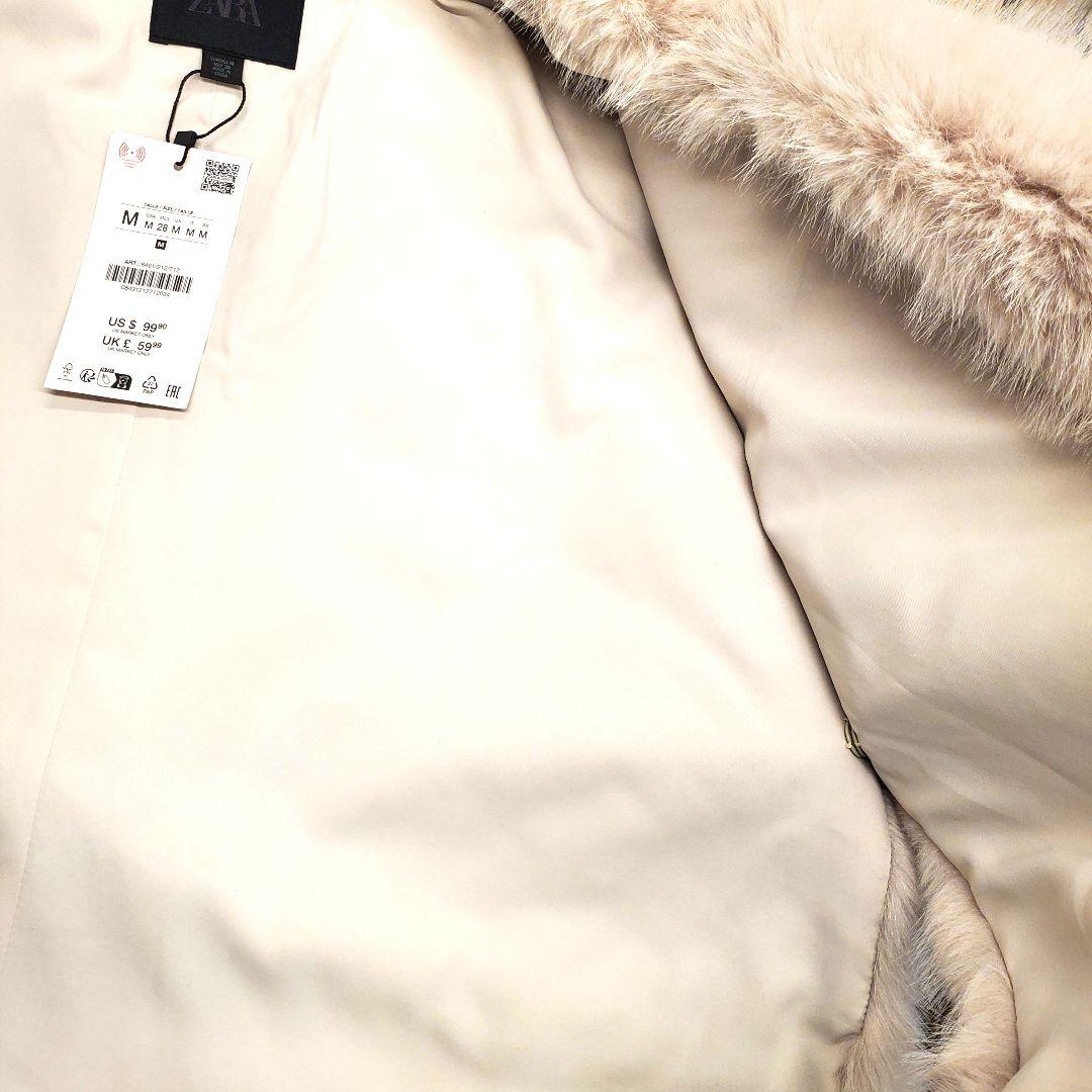 ZARA フェイクファーベスト　タグ付き新品15000円くらい