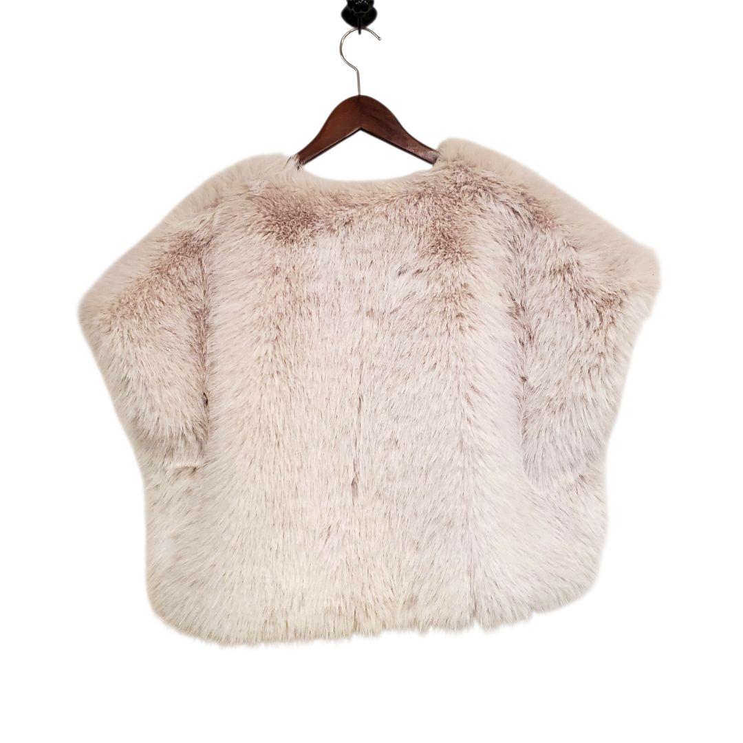 ZARA フェイクファーベスト　タグ付き新品15000円くらい