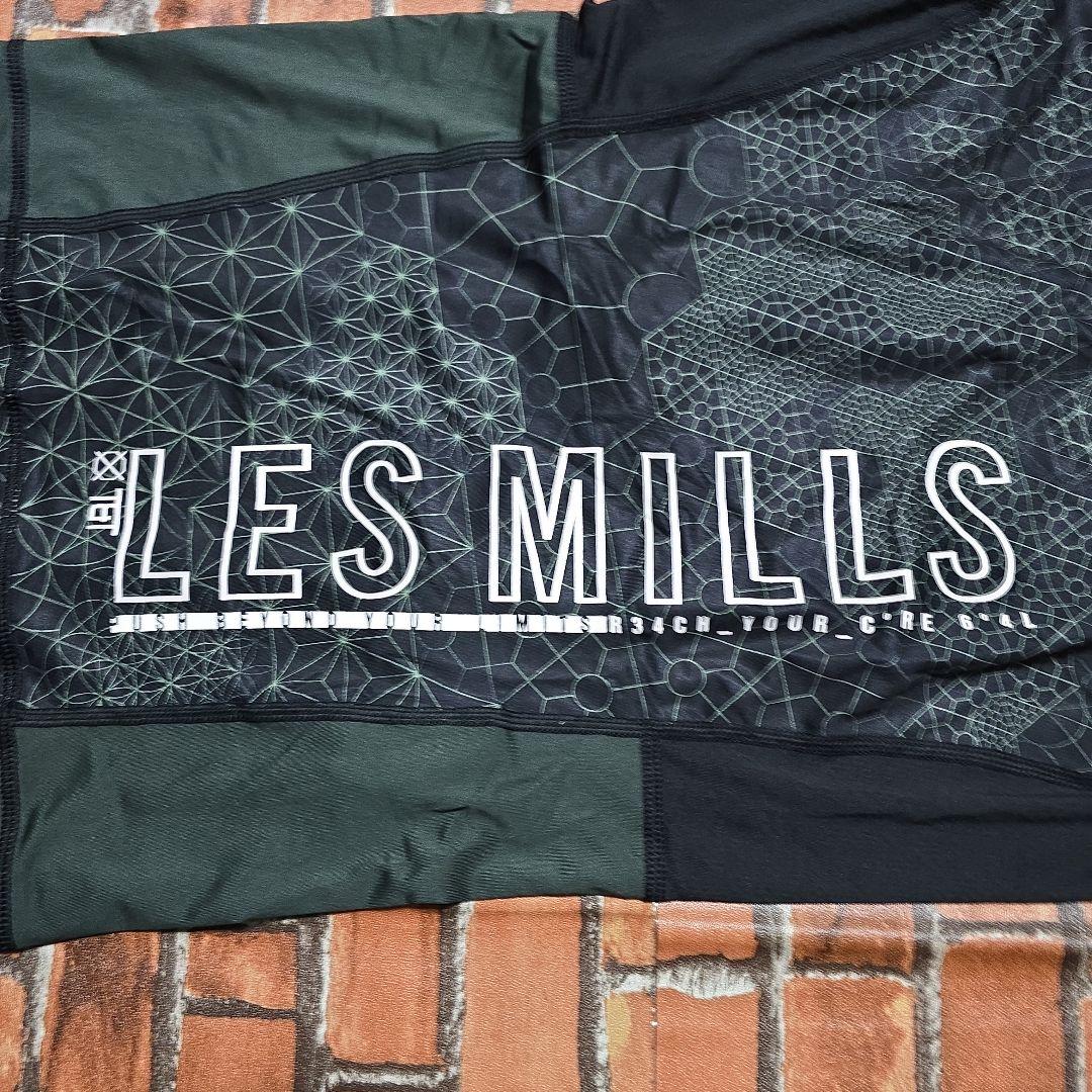Reebok　LES MILLS タンクトップ Ｌサイズ ダークグレー新品未使用