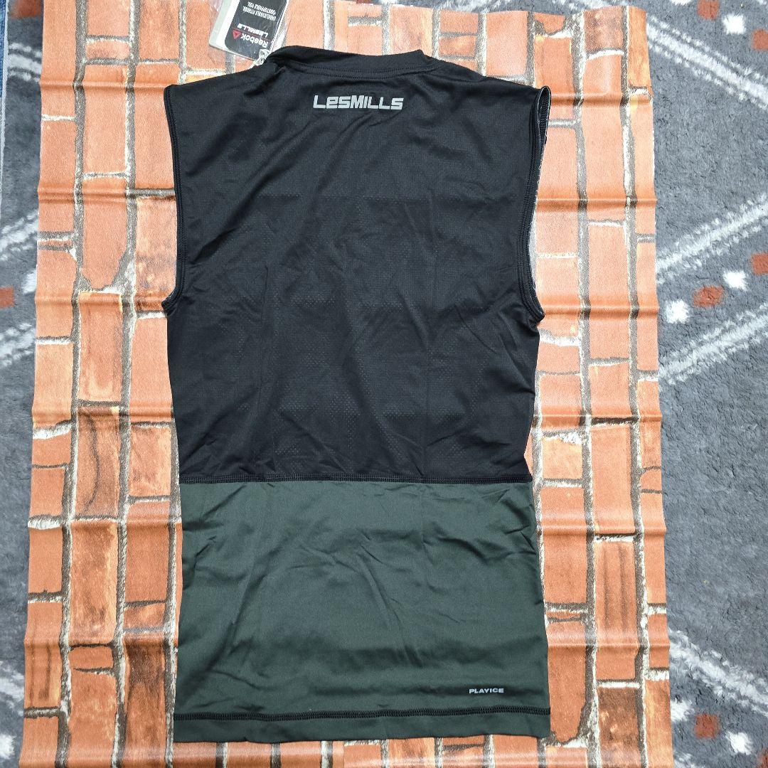 Reebok　LES MILLS タンクトップ Ｌサイズ ダークグレー新品未使用