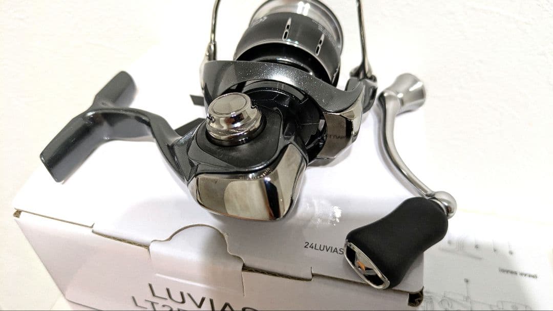 19日迄！新品未使用Daiwa LUVIAS LT2500S-XH 24ルビアス