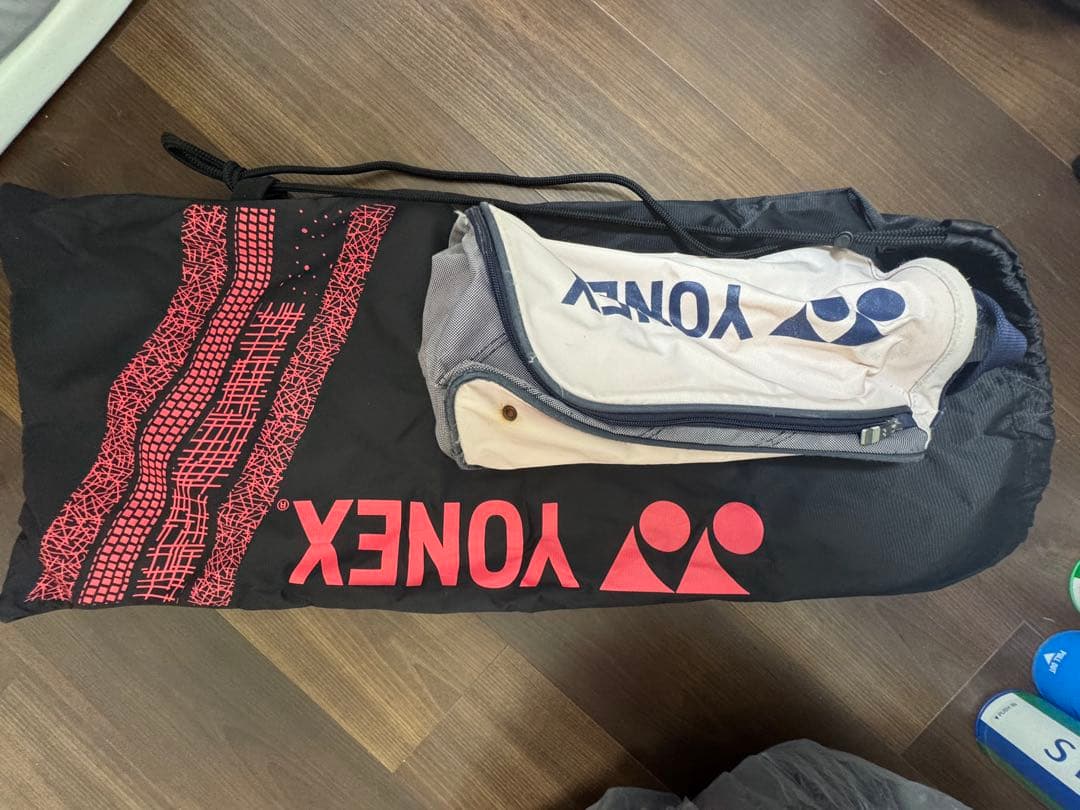YONEX バドミントン　シャトル　ラケット　ウェアー