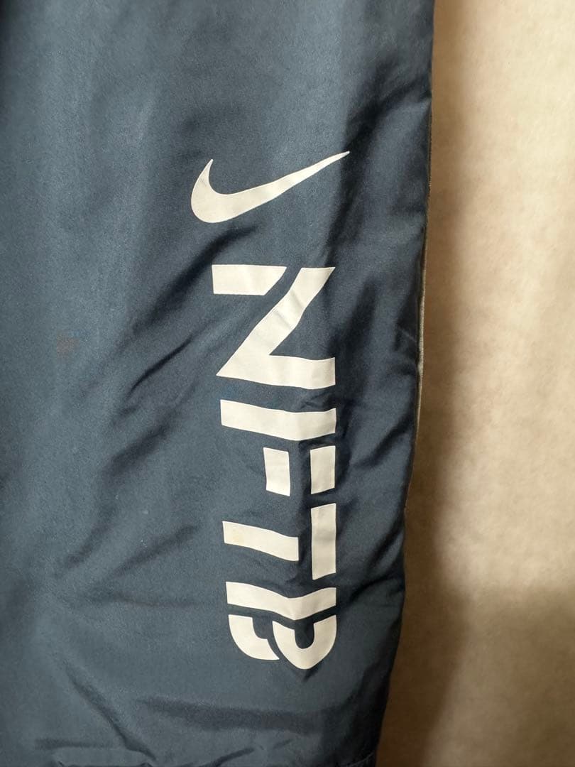 NIKEナイキNFTB 上下セットアップピステ裏地起毛　ジャージ【美品】