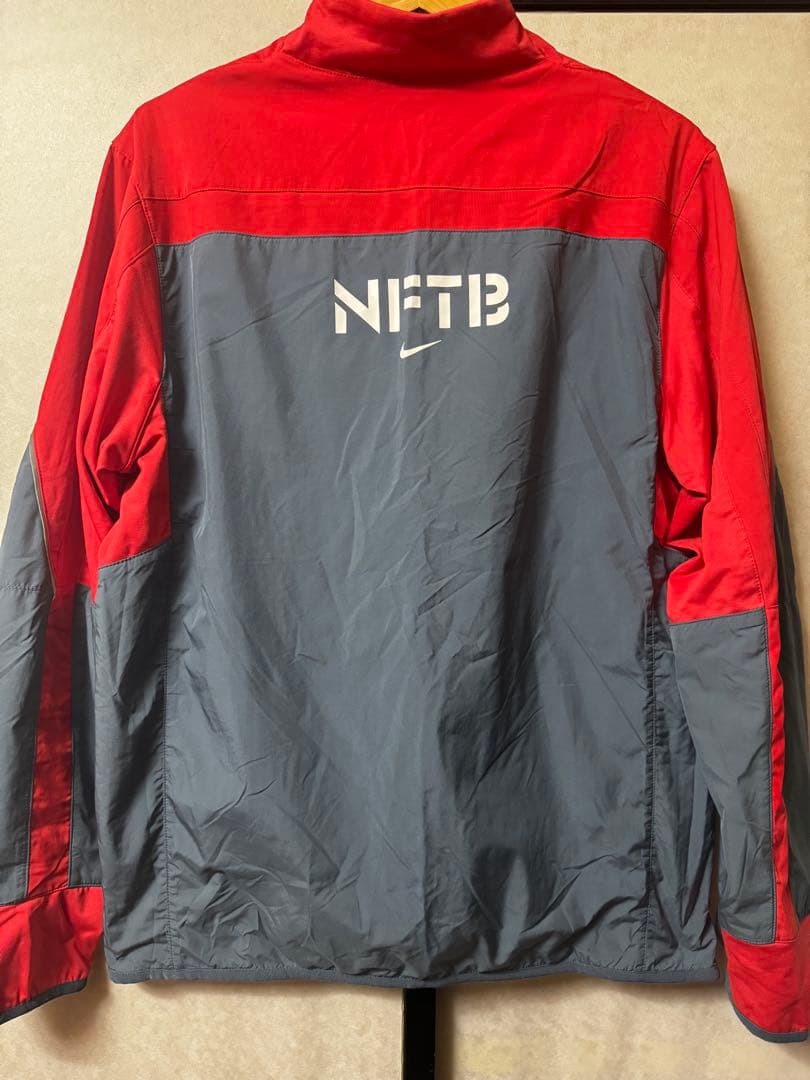 NIKEナイキNFTB 上下セットアップピステ裏地起毛　ジャージ【美品】