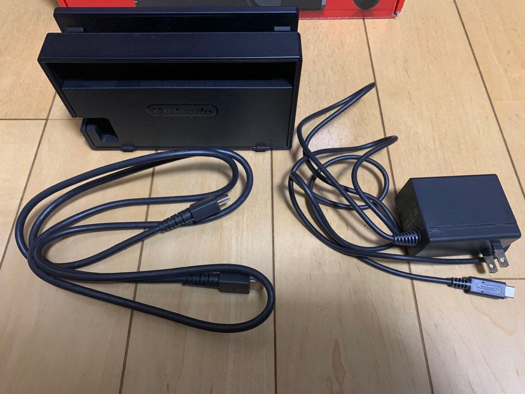 【箱付き】Nintendo Switch 本体 付属品完備 動作品 ケース付き