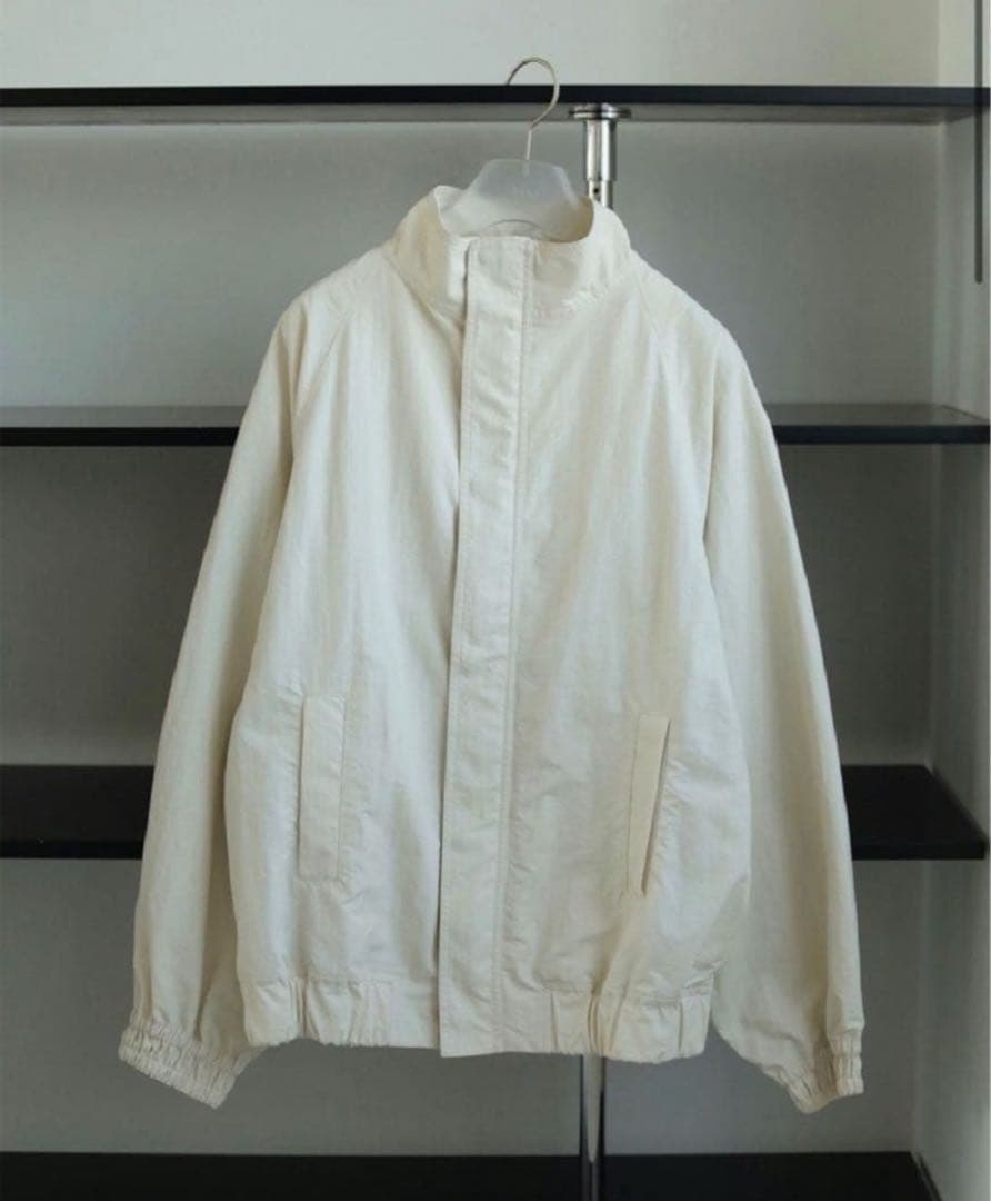 新品未使用品 アンヌーク Standcollar Zip Blouson