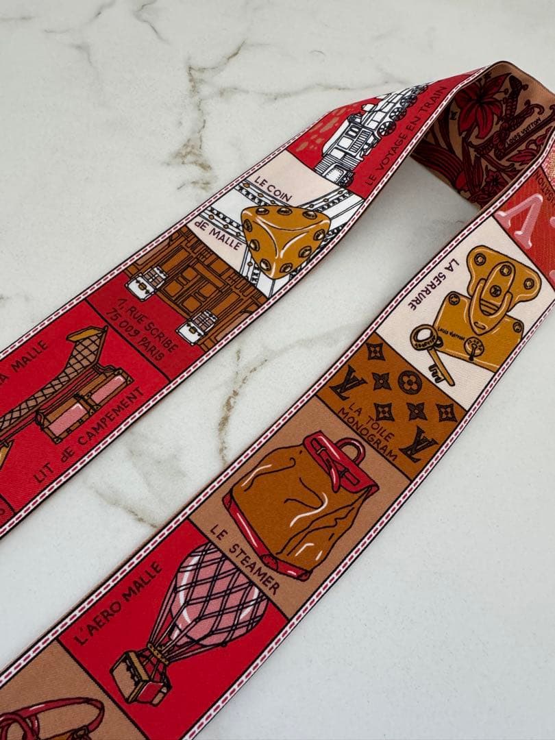 LOUIS VUITTON レッド・マルチカラー スカーフ　LVショッパー付き