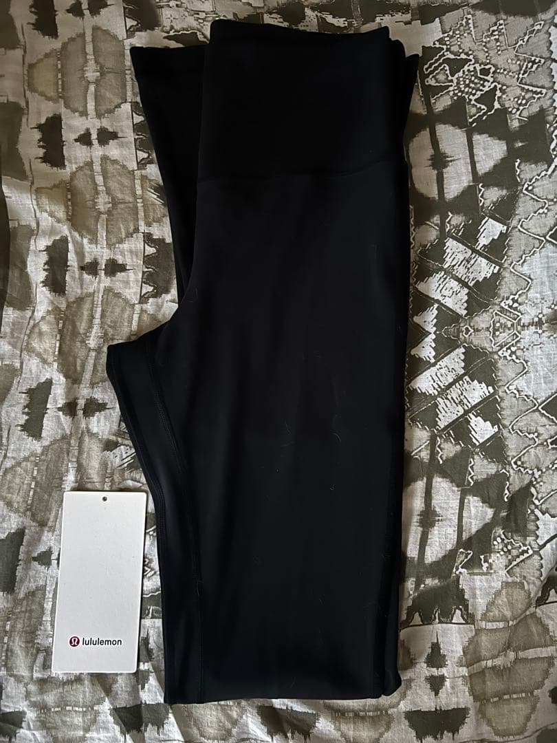 ルルレモン Align™ ハイライズ ミニフレアパンツ レギュラー 6 正規品