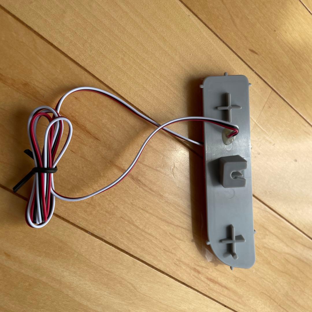 b*2様 CV5W デリカD5 純正加工LEDリフレクター　取り付け用配線付き