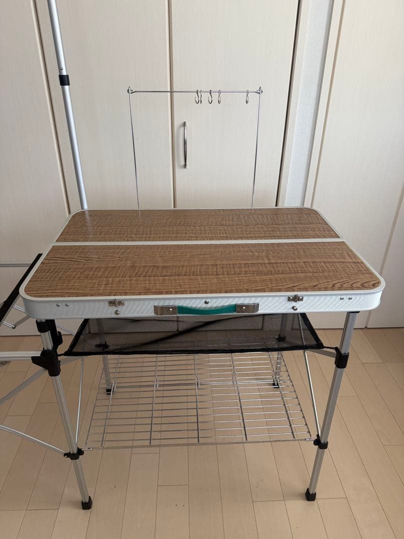 Coleman 折りたたみキッチンテーブル アルミ製