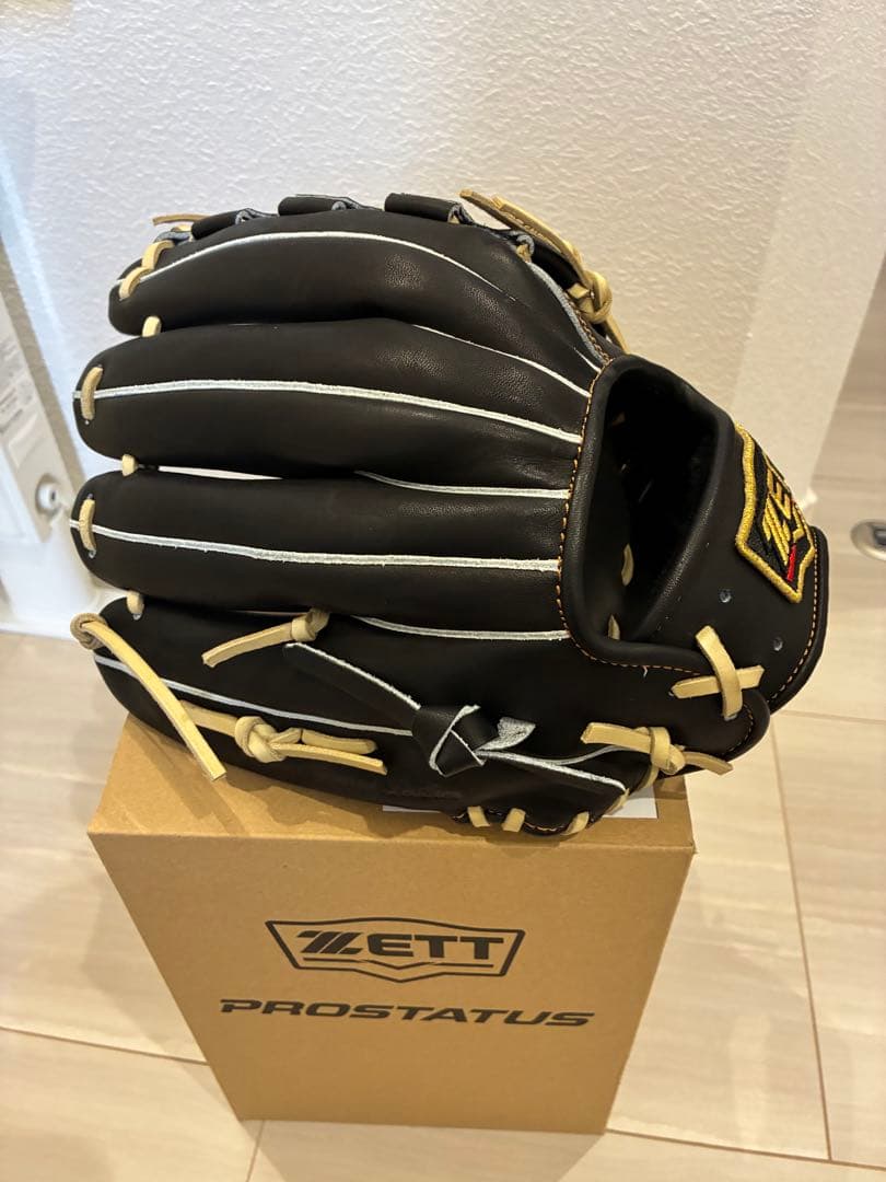 ZETTプロステイタス軟式内野手用グラブ
