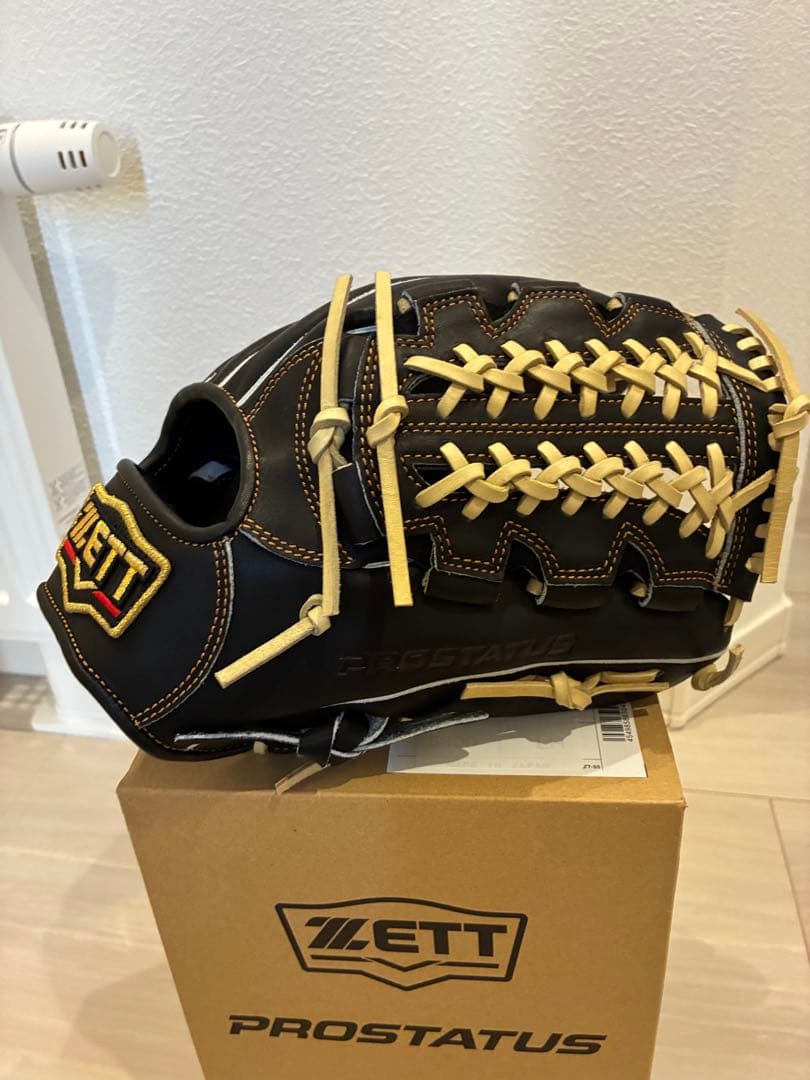 ZETTプロステイタス軟式内野手用グラブ