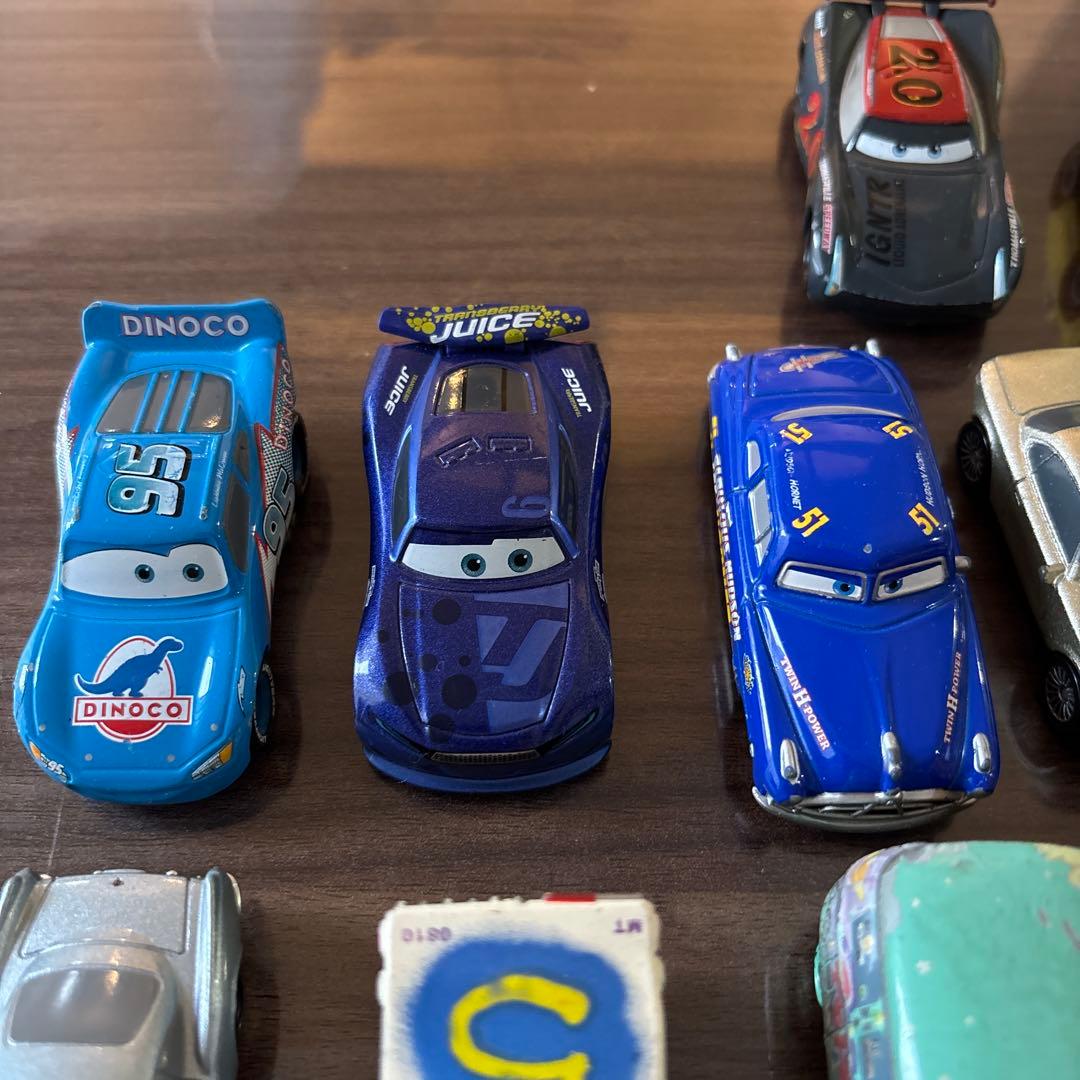 トミカ　カーズ セット２７台