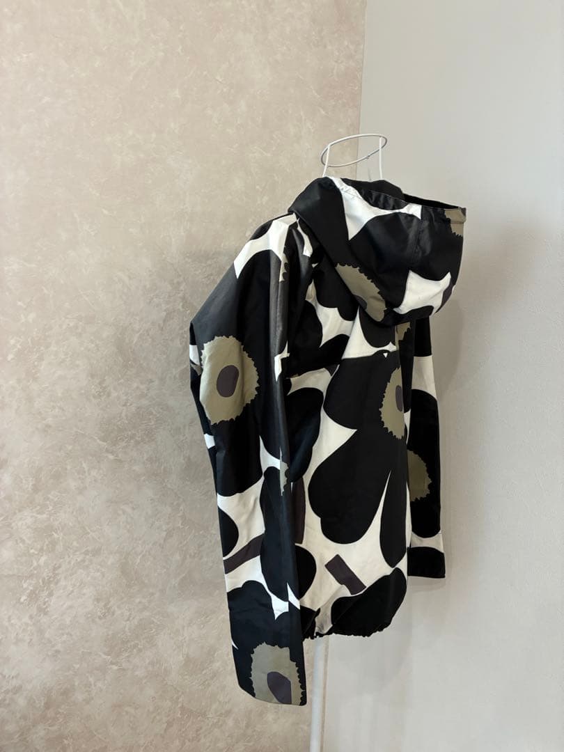 Marimekko マリメッコ　アノラック　ウニッコ　パーカー　アウター XS