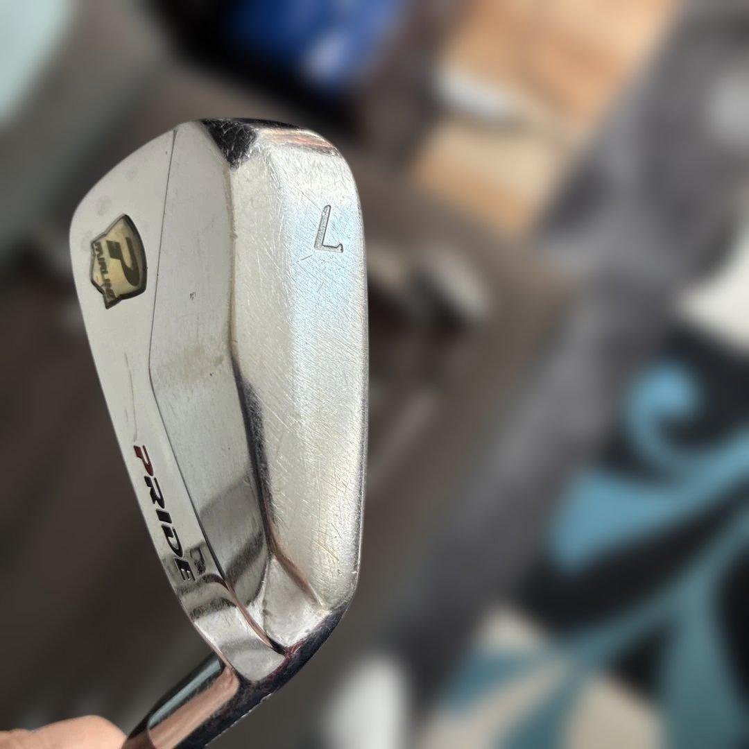 イオンスポーツのアイアン5本、ウェッジ2本のセット　flex S